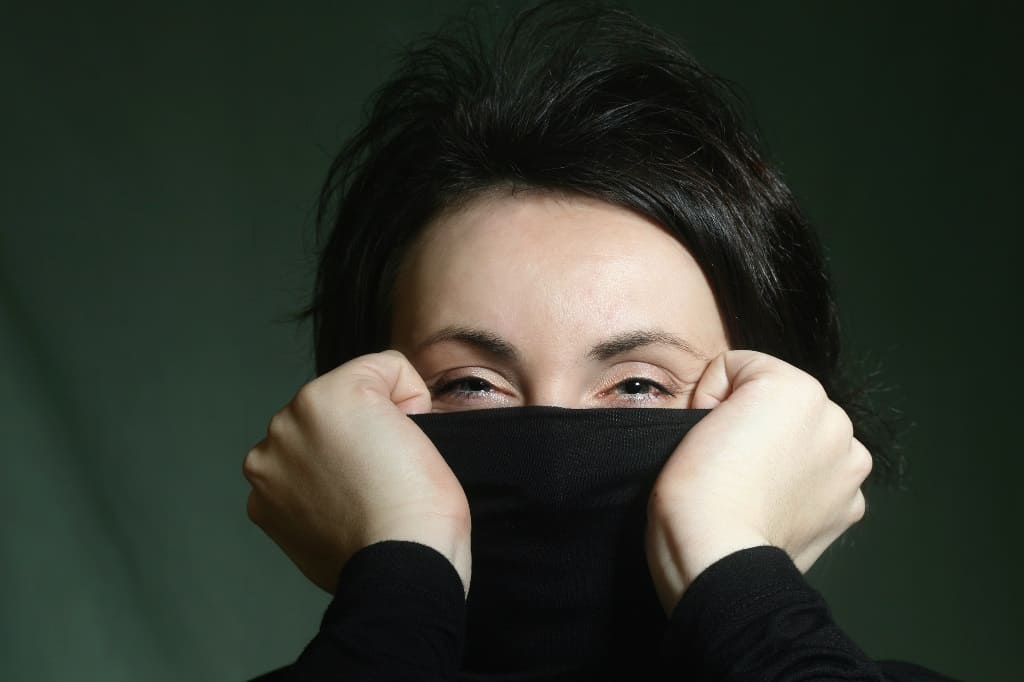 *** (hiding woman in need of Oil Pulling for Hormonal Imbalance?)
